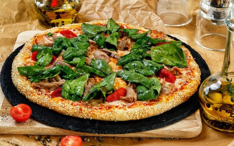 Пицца с уткой и рукколой 30 см