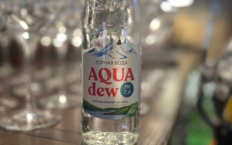 Вода Aqua Dew негазированная