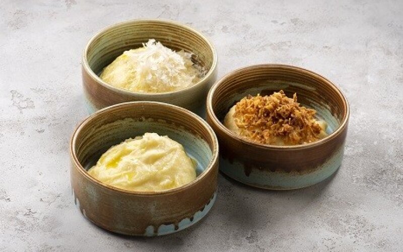 Картофельное пюре с трюфельным маслом и Пармезаном