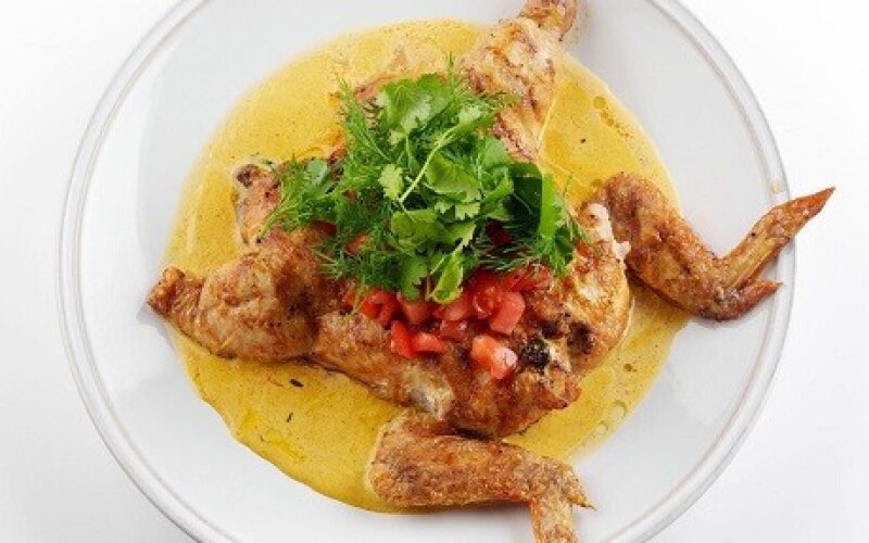 Цыпленок на гриле с соусом карри
