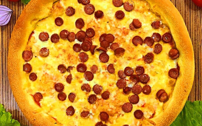 Пицца Сто колбасок 26 см