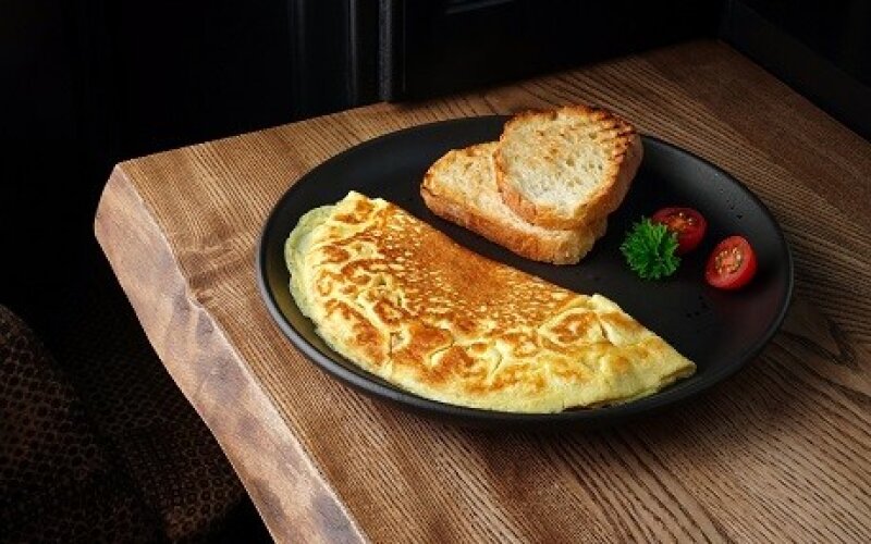 Омлет с ветчиной и сыром