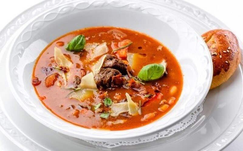 Суп Сан-Марко с телятиной, овощами и томатами