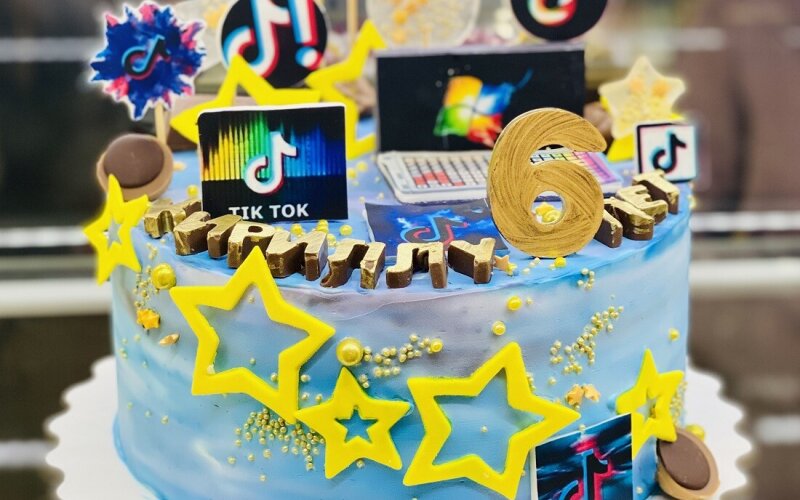 Торт Праздничный № 467, декор компьютер