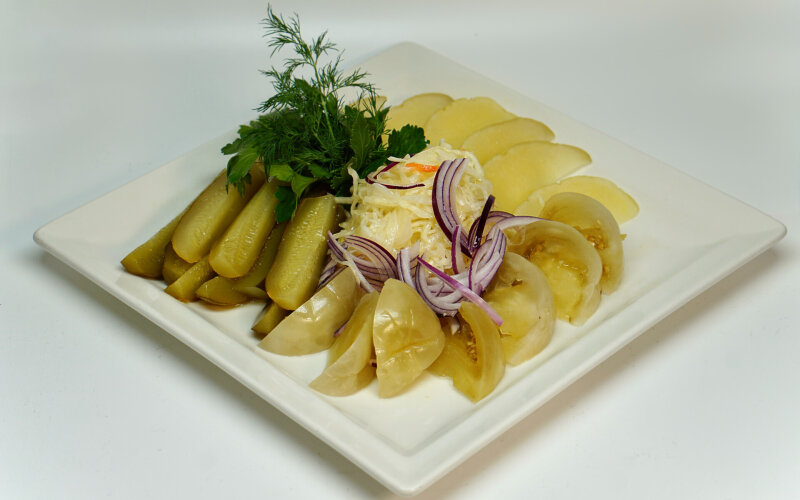 Соленья ассорти