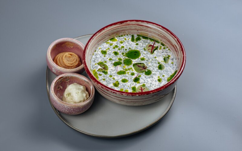 Окрошка с куриной пастромой