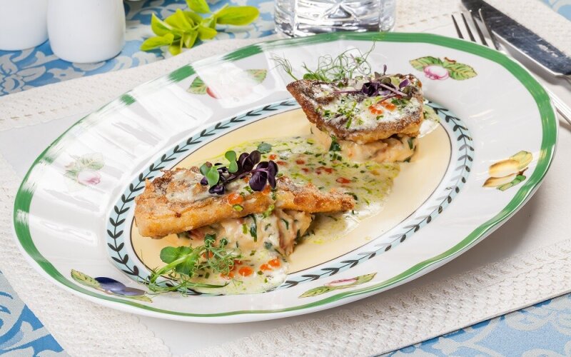 Калкан Черноморский с креветочным соусом и отварным картофелем