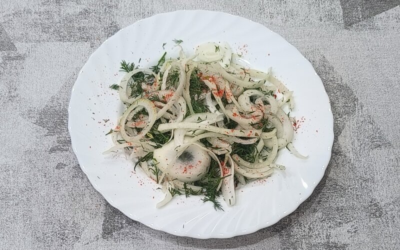 Лук маринованный