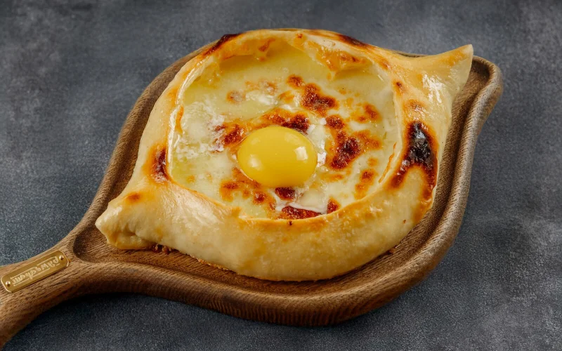 Хачапури по-аджарски