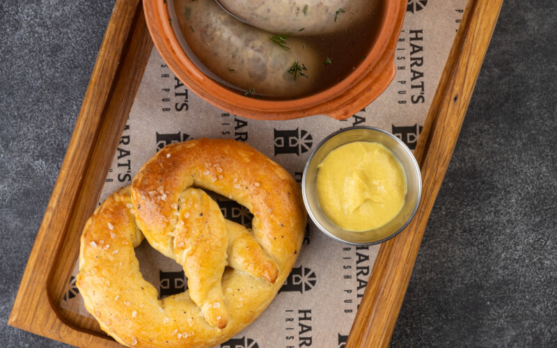 Колбаски мюнхенские куриные в бульоне / на гриле (на выбор))