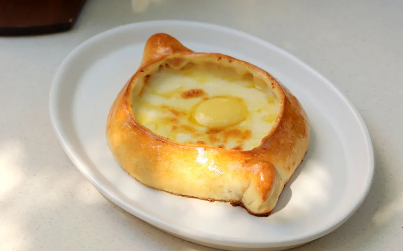 Хачапури по-аджарски